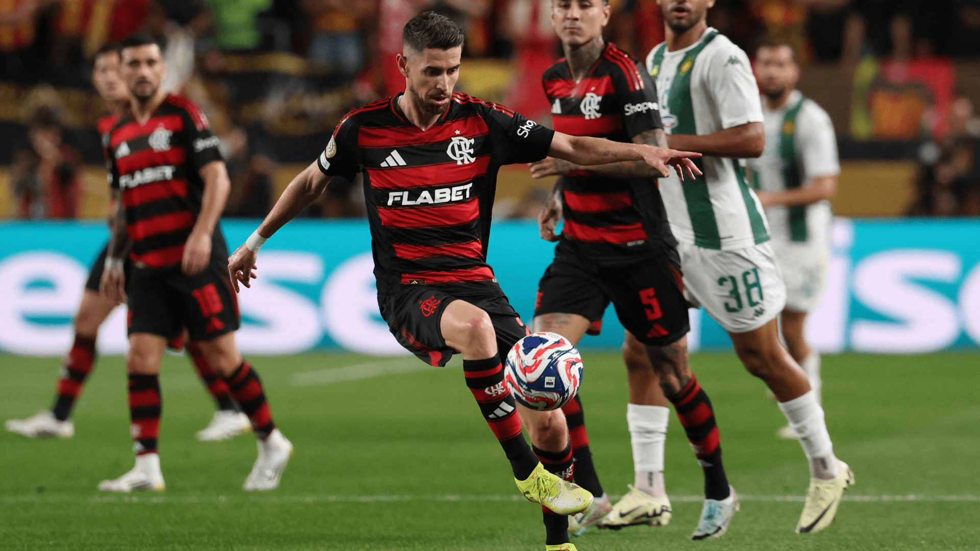 Jorginho estrou com vitória pelo Flamengo diante do Espérance