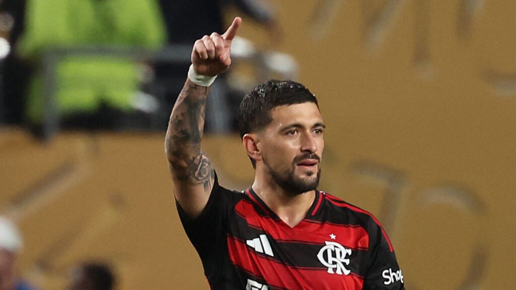 Arrascaeta comemora gol nos Estados Unidos