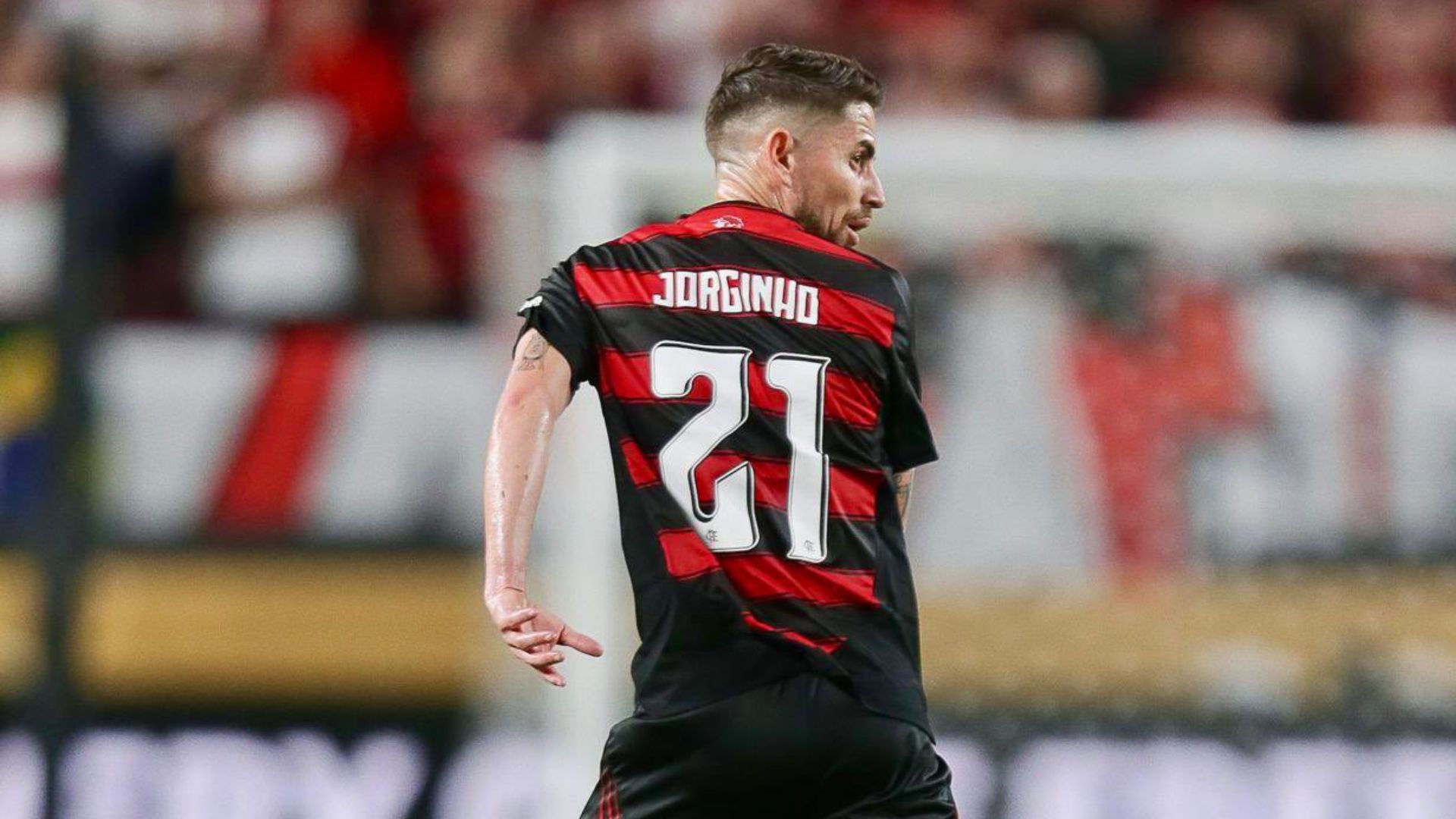 Jorginho durante estreia pelo Flamengo