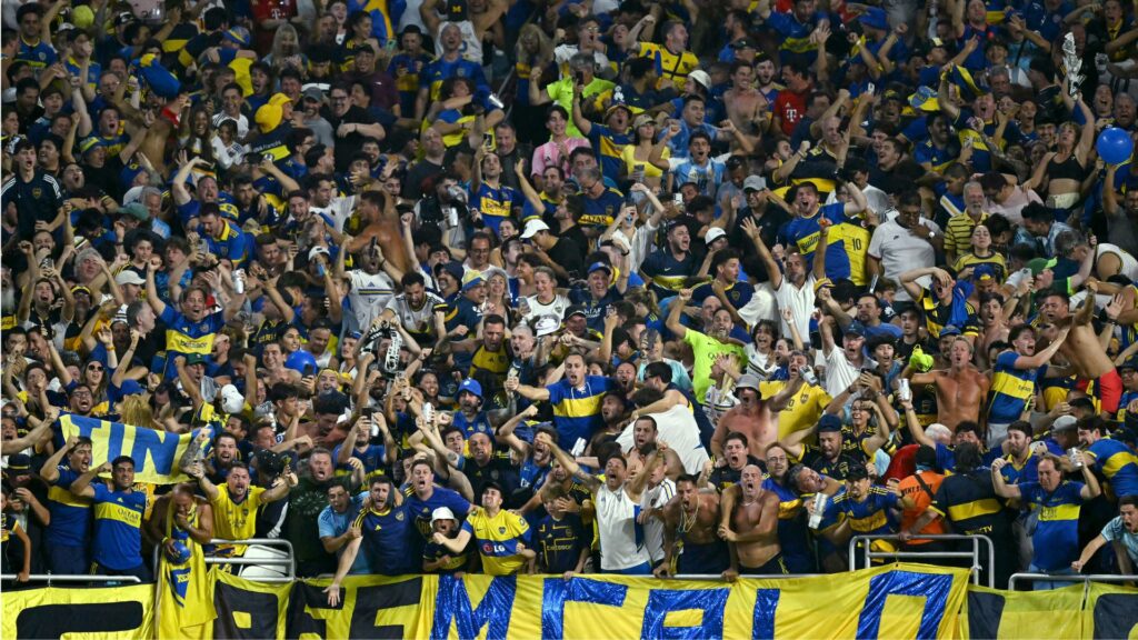Torcedores do Boca Juniors foram elogiados por Kane
