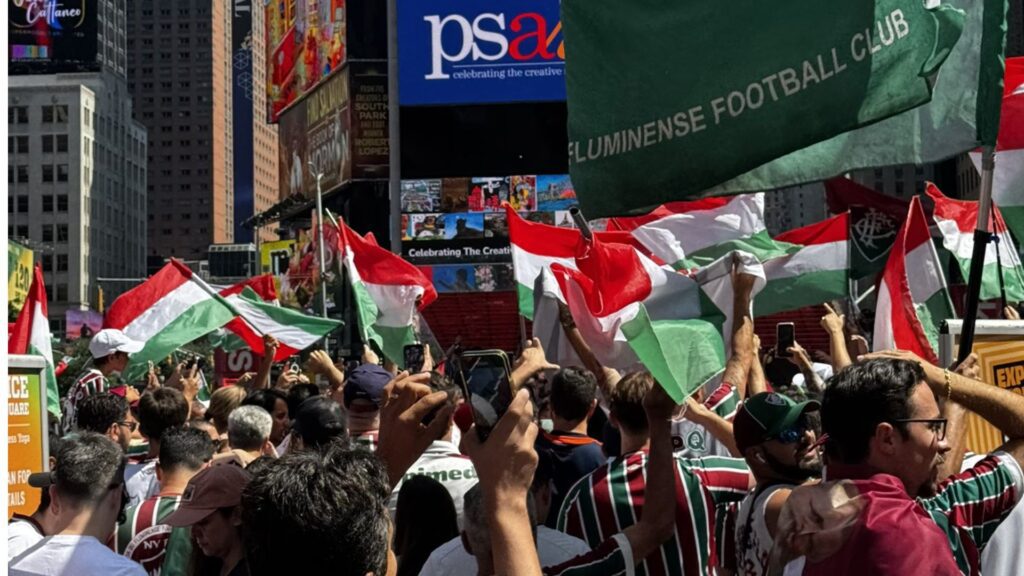 Torcedores do Fluminense na Times Square