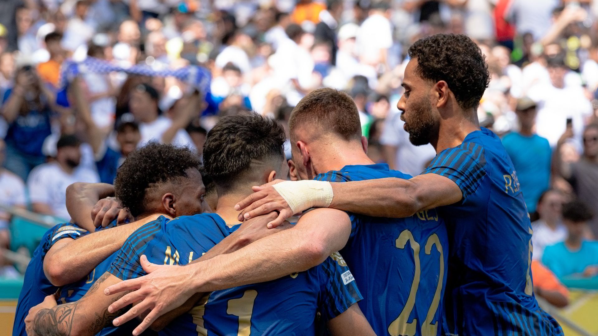 Jogadores do Al-Hilal durante empate contra o Real Madrid