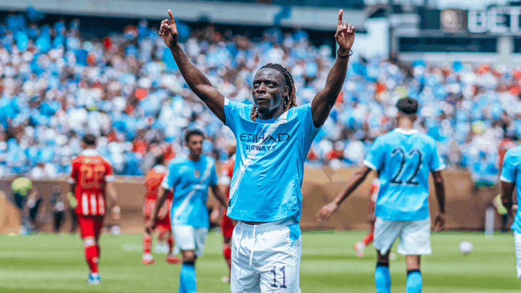 Doku marcou um dos gols do Manchester City na estreia da Copa do Mundo de Clubes