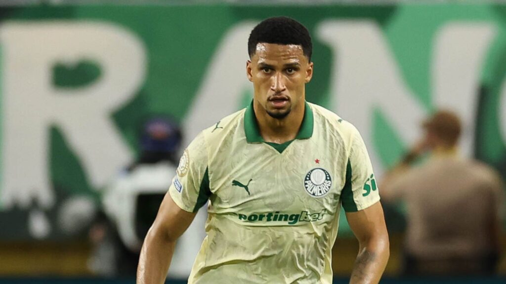Murilo, zagueiro do Palmeiras.