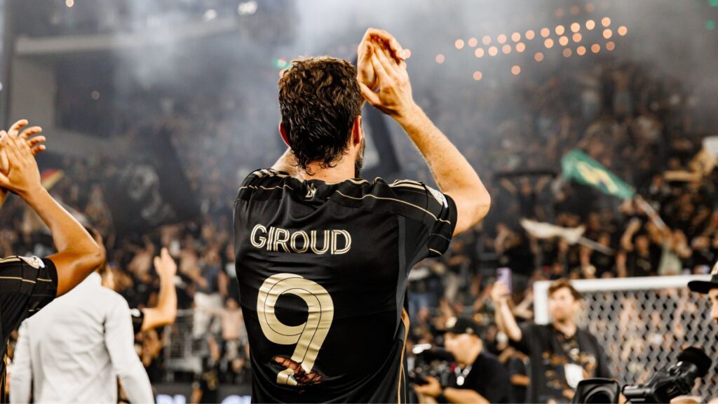 Olivier Giroud encerrou passagem pelo Los Angeles FC (Foto: Reprodução)