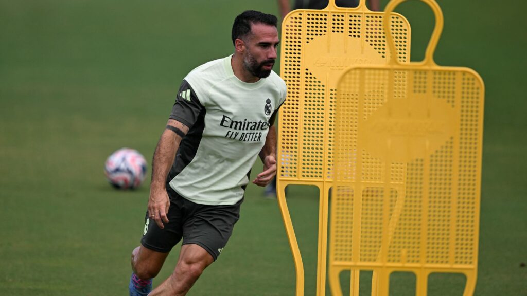Carvajal durante treino do Real Madrid nos EUA