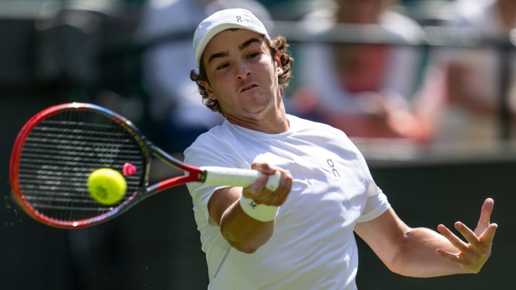 João Fonseca durante estreia em Wimbledon