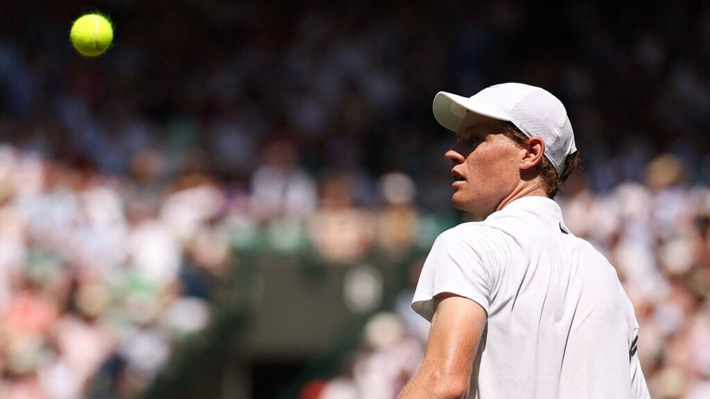 Sinner estreou com vitória em Wimbledon (Foto: Reprodução)