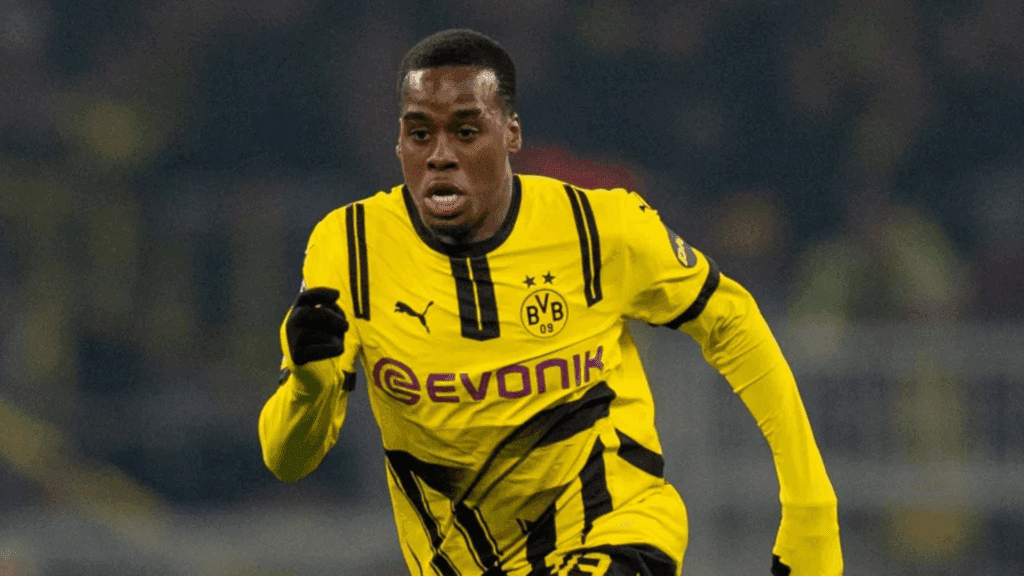 Jamie Gittens está de saída do Borussia Dortmund