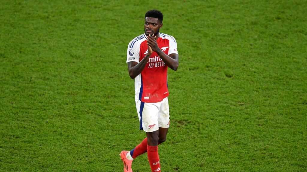 Thomas Partey, em campo pelo Arsenal