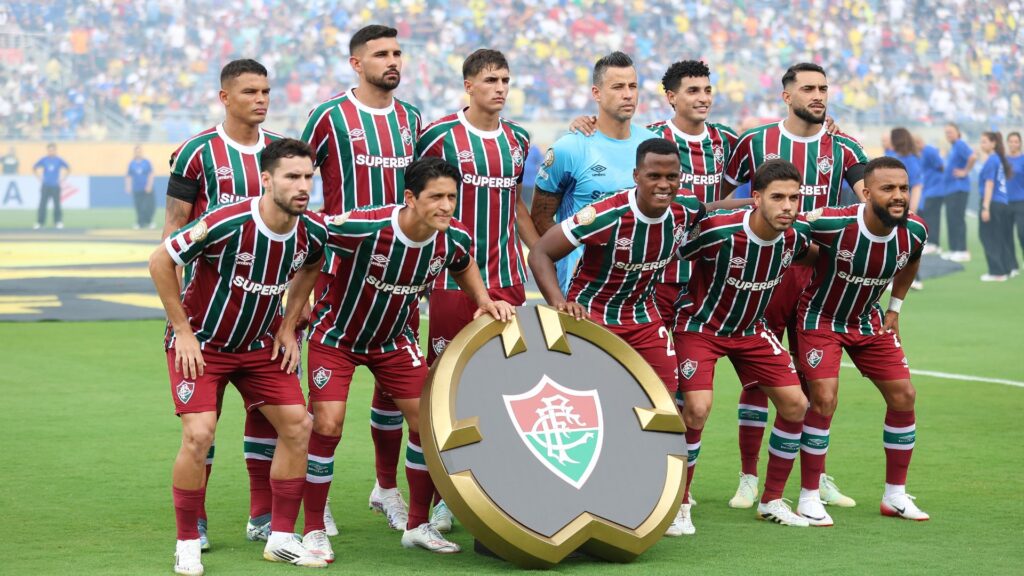 Time do Fluminense antes do jogo contra o Al-Hilal.(Foto: Lucas Merçon/Fluminense)