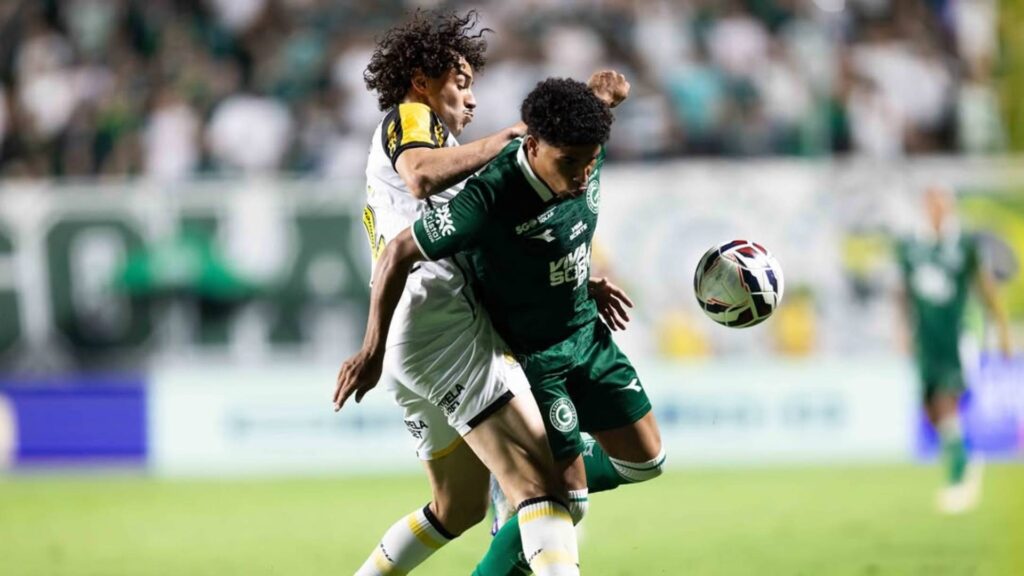 O Goiás está empatado com o Coritiba na ponta da tabela, mas perde no critério de desempate. Foto: Reprodução/Instagram