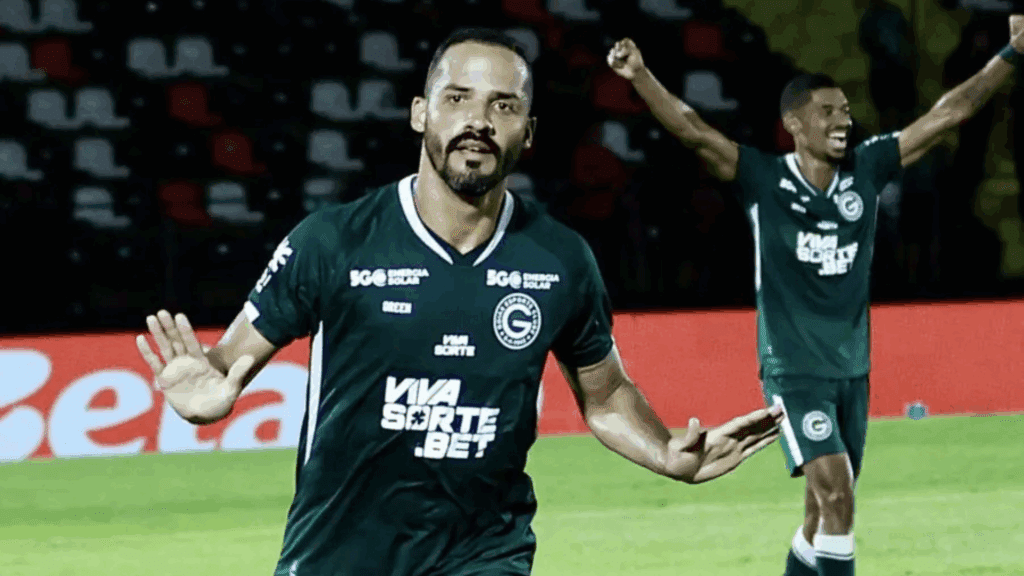 Goiás venceu o Athletico com gol de Anselmo Ramon