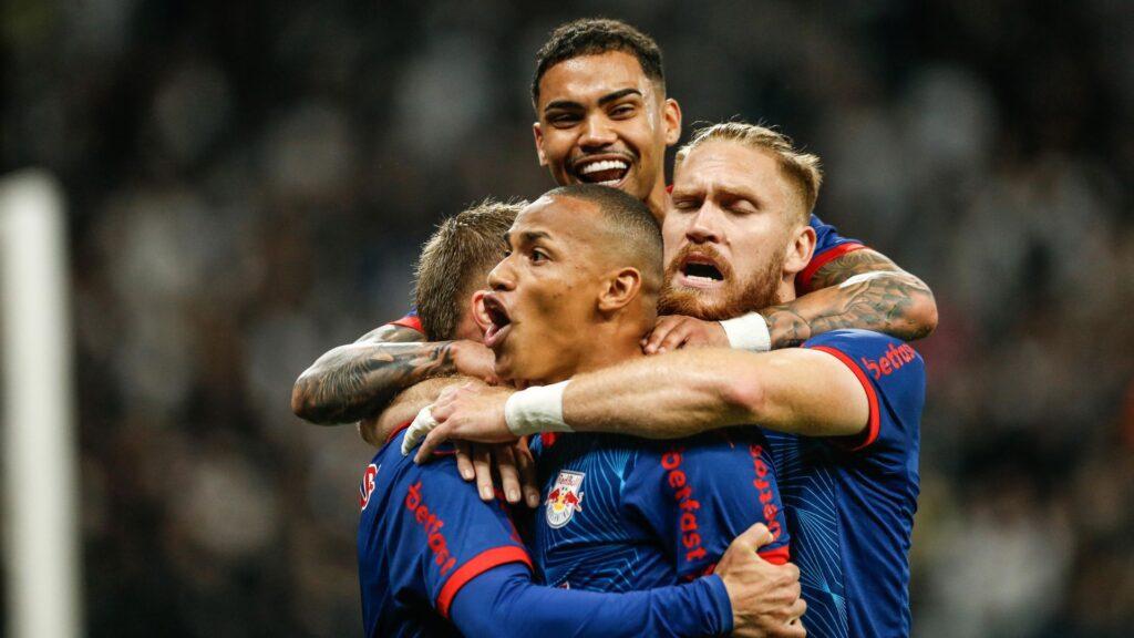 RB Bragantino venceu o Corinthians em Itaquera.