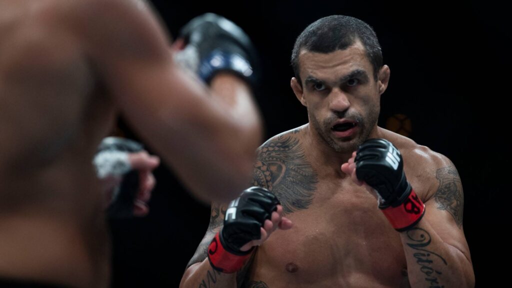 Belfort e Wanderlei Silva farão uma luta de boxe no mês de setembro. Foto: MAURO PIMENTEL / AFP