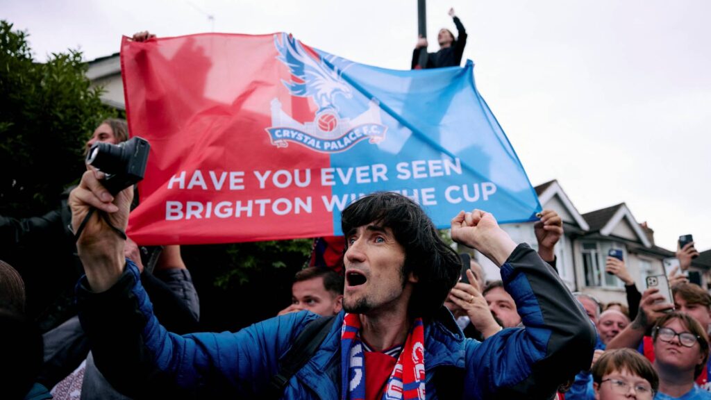 O Crystal Palace não desistiu da vaga na Liga Europa. Foto: BENJAMIN CREMEL / AFP