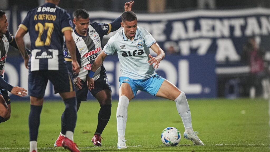 Alianza Lima venceu o Grêmio pela Copa Sul-Americana (Foto: Reprodução)