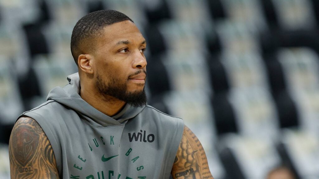 Damian Lillard assinou um contrato de 3 temporadas com o Portland. Foto: John Fisher / GETTY IMAGES NORTH AMERICA / Getty Images via AFP