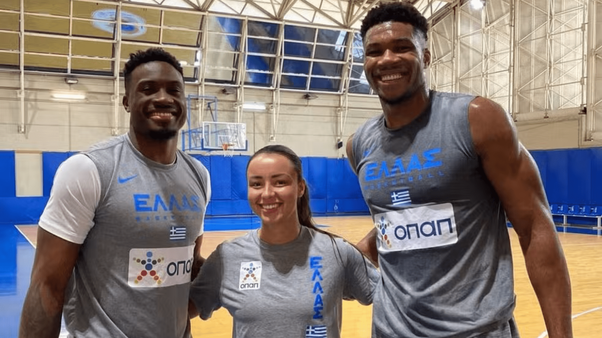 Jelena Todorovic esteve na comissão técnica da Seleção da Grécia 