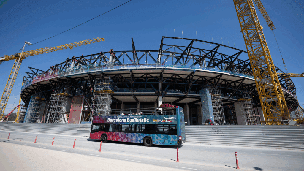 Estádio do Barcelona, Camp Nou deverá ser reinaugurado apenas em setembro