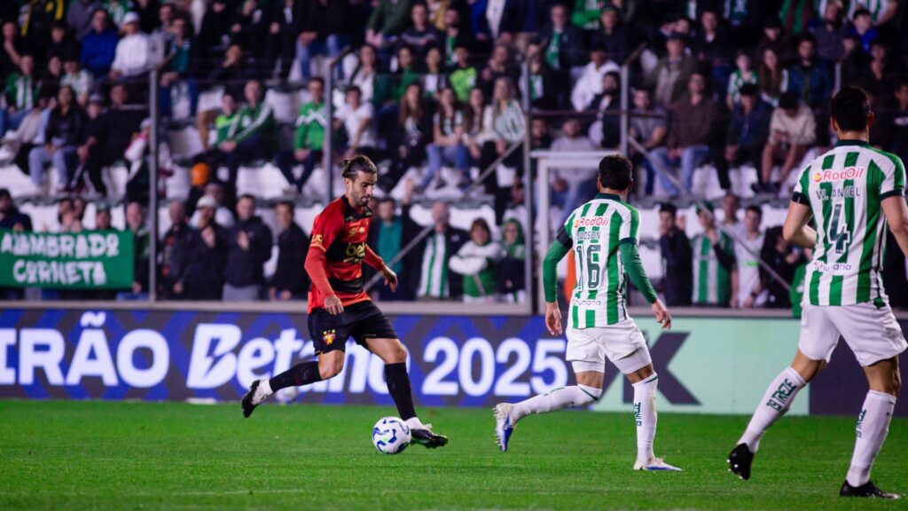 O time pernambucano está afundado na lanterna de classificação. Foto: Paulo Paiva / Sport Recife.
