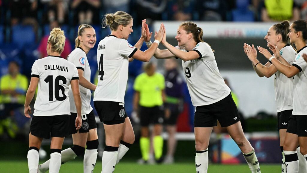 A Alemanha está classificada para as semifinais da Euro. Foto: Fabrice COFFRINI / AFP