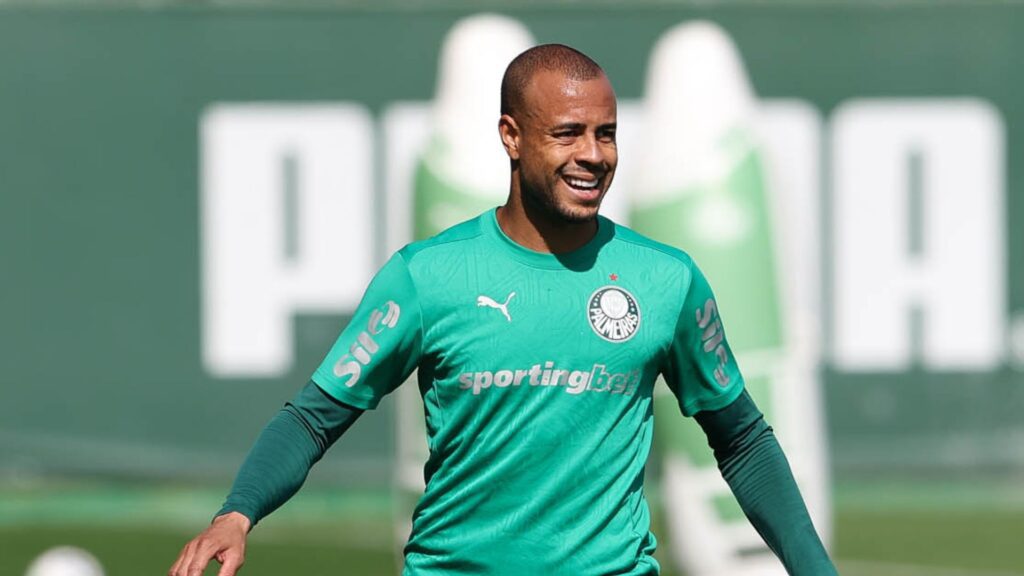 Mayke, do Palmeiras, é alvo do Grêmio.