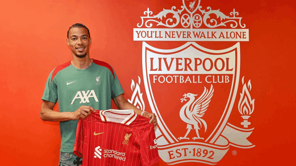 Liverpool anuncia Hugo Ekitike