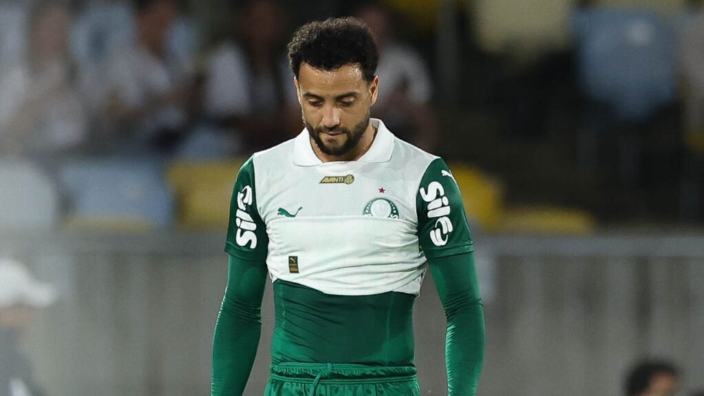 Felipe Anderson, meia do Palmeiras.
