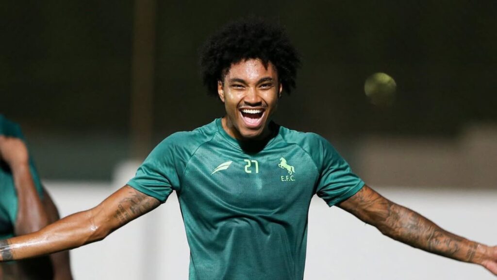 Vitinho pode reforçar o Fluminense.