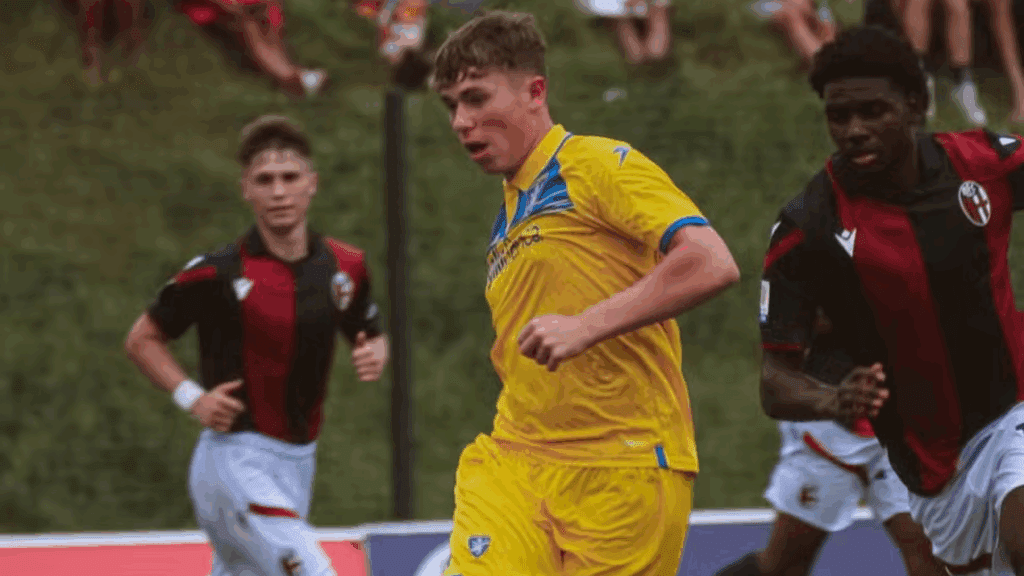 Cristian Totti com a camisa do Frosinone, da Itália