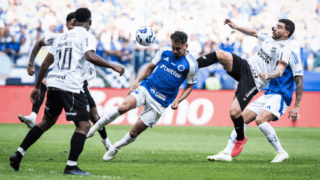 Cruzeiro foi derrotado e perdeu liderança da Série A