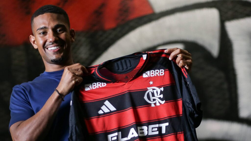 Samuel Lino é o novo jogador do Flamengo. Foto: Reprodução/X