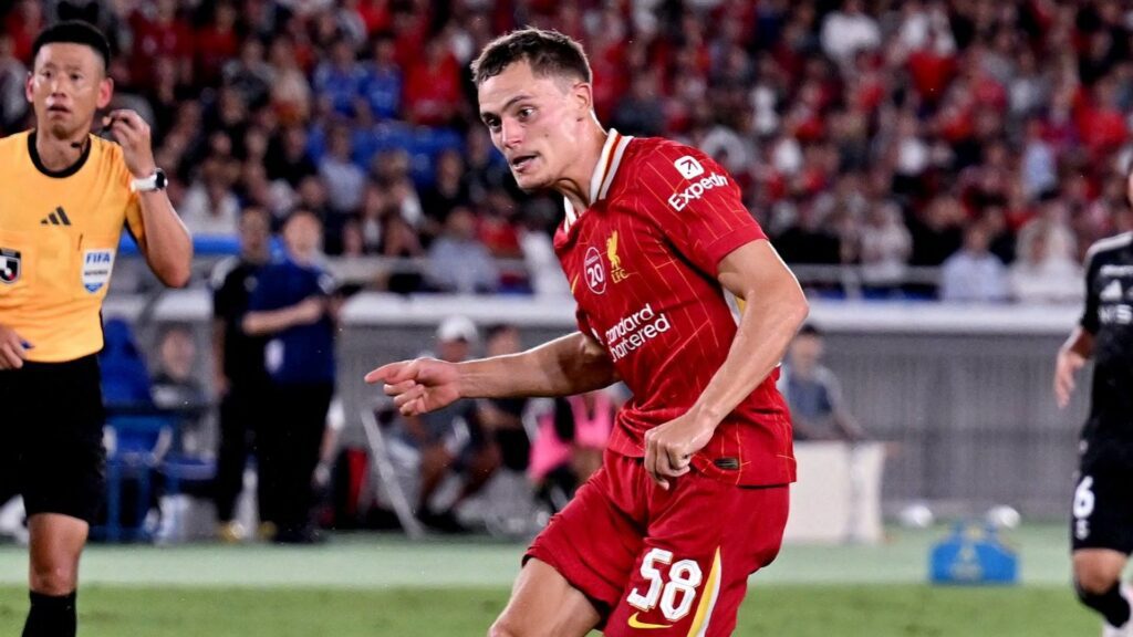 Florian Wirtz em campo pelo Liverpool