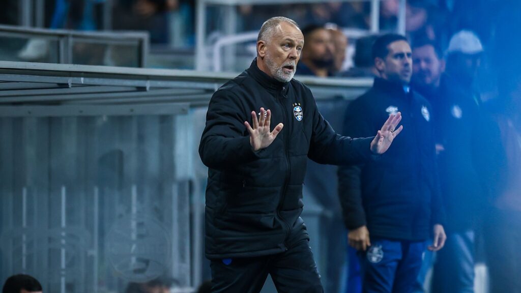 Mano Menezes, técnico do Grêmio
