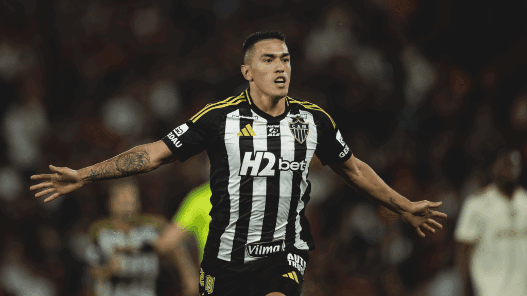 Cuello marcou gol do Galo em jogo marcado por estreias no Flamengo