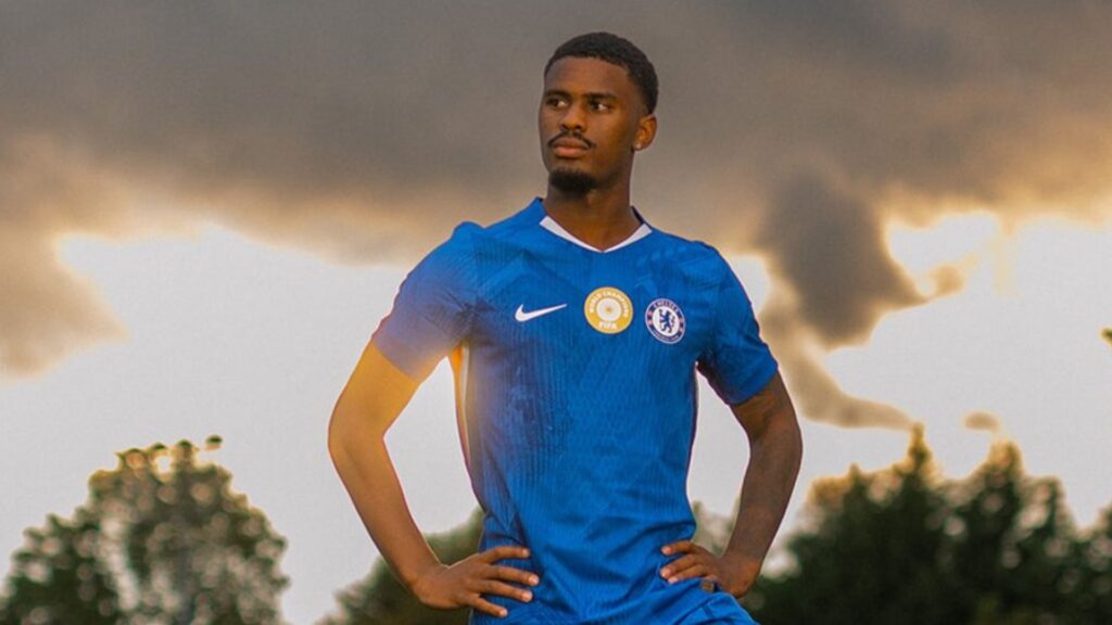 Jorrel Hato, novo reforço do Chelsea (Foto: Divulgação)