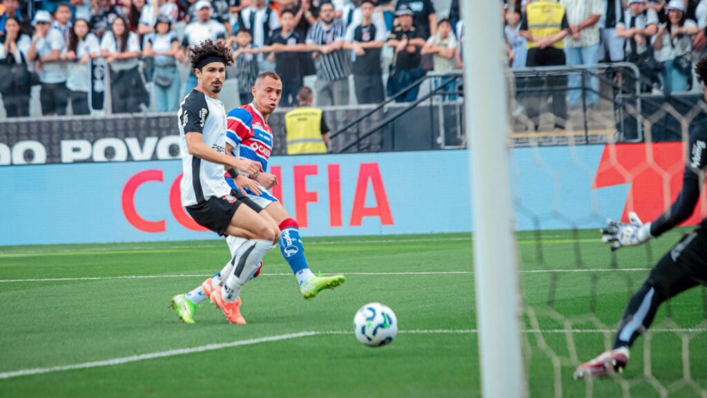 Corinthians e Fortaleza empataram pelo Brasileirão (Foto: Mateus Lotif/FEC)