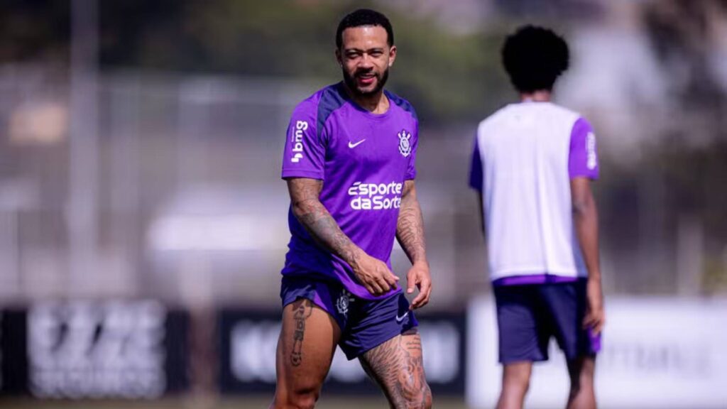 Depay deve ser titular contra o Palmeiras na quarta-feira. Foto: Rodrigo Coca / Ag. Corinthians