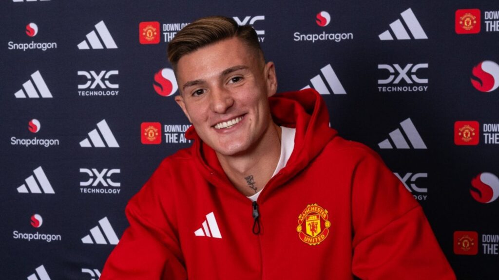 Sesko assinou contrato com o Manchester United