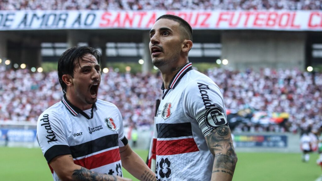 Thiago Galhardo é um dos destaques do Santa na Série D