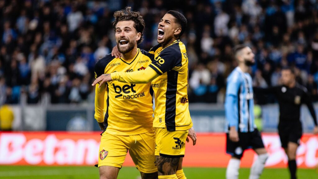 Sport conquistou primeira vitória no Brasileirão 2025 (Foto: Paulo Paiva/SCR)