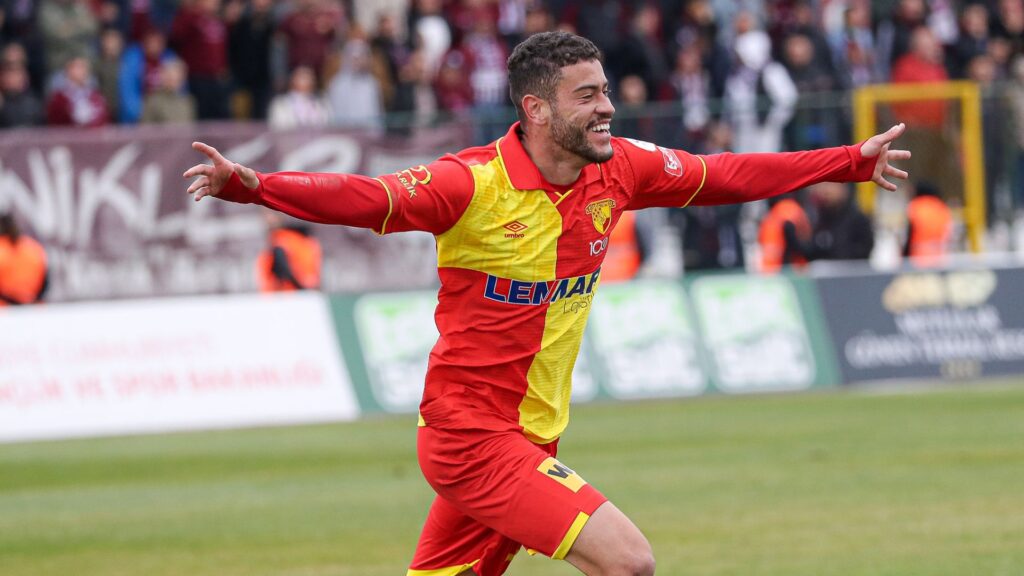 Rômulo pode ser mais um brasileiro na Alemanha