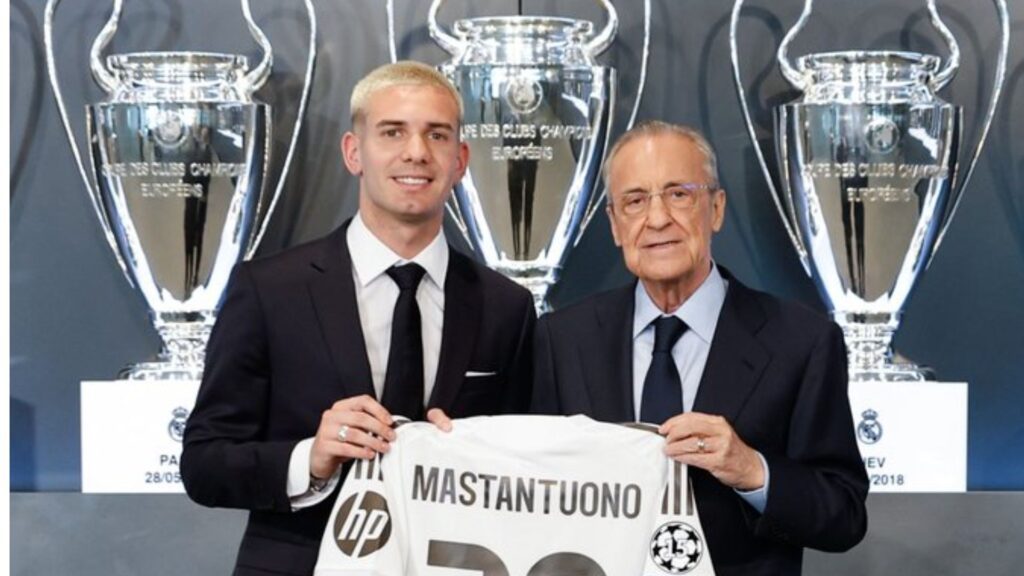 Franco Mastantuono ao lado do presidente do Real Madrid