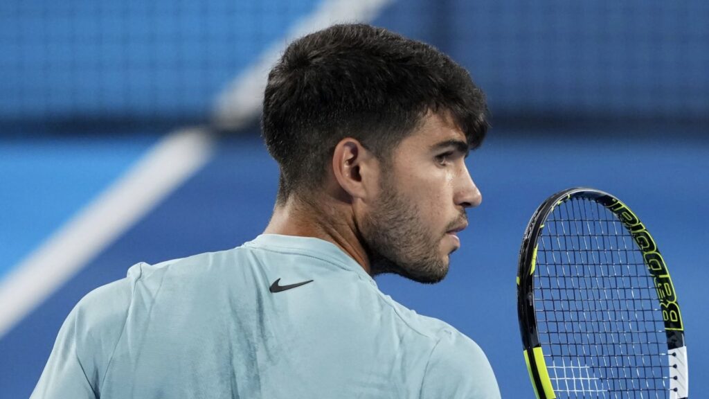 Carlos Alcaraz durante mais uma vitória