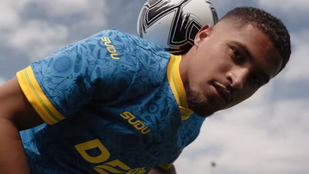 Novo terceiro uniforme do Wolverhampton (Foto: Reprodução)