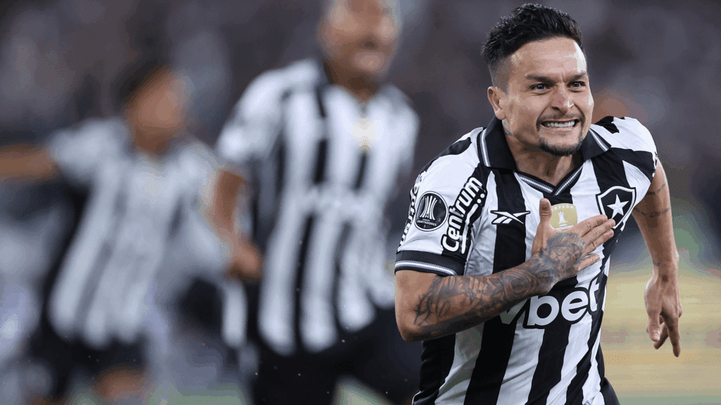 Artur garantiu a vitória do Botafogo com gol mais rápido da Libertadores 2025