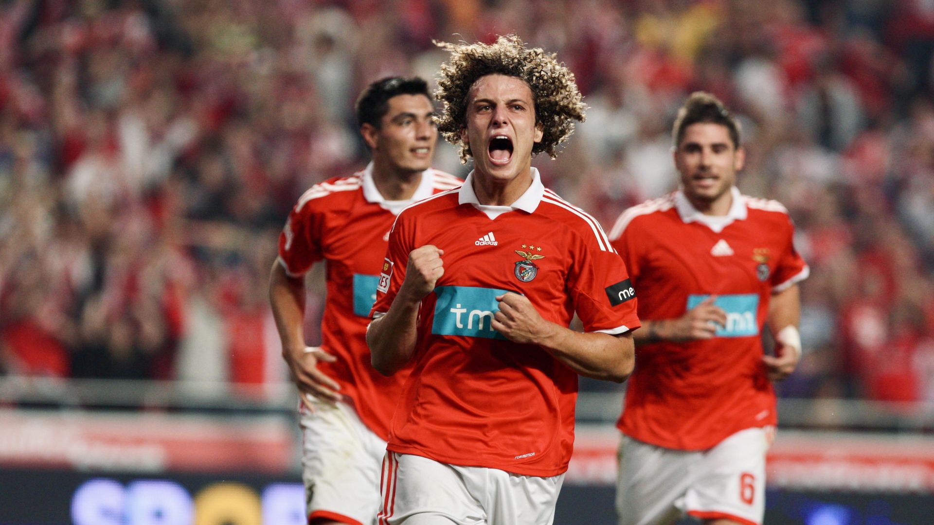 David Luiz em campo pelo Benfica