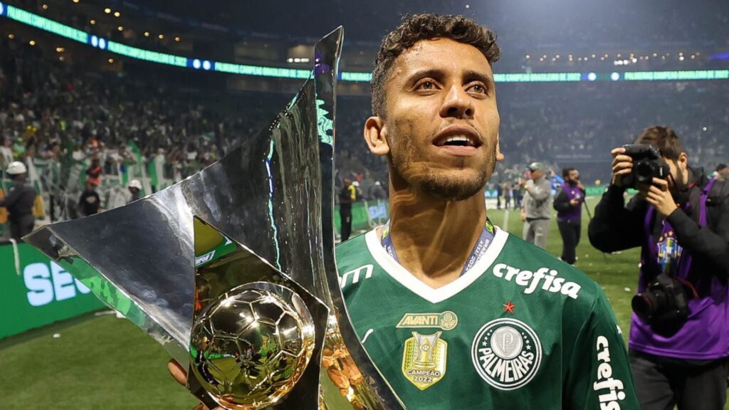 Marcos Rocha encerra ciclo no Palmeiras
