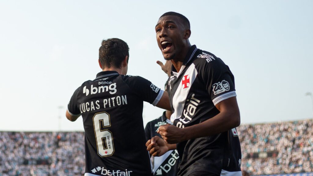 Vasco goleou o Santos no Morumbis pela 20ª rodada do Brasileirão 2025 (Foto: Matheus Lima/CRVG)